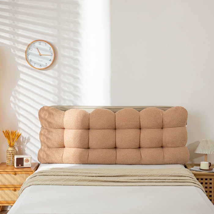 91家纺网 家纺一手货源 找家纺 沐沐家纺 2026新款泰迪绒小雪球床头靠背 小雪球-卡其