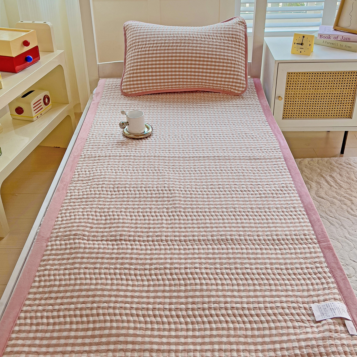 91家纺网 家纺一手货源 找家纺 乐野家居 2025新款开学季 A类全棉水洗棉+宝宝绒学生床盖三件套（多功能被套） 豆沙小格