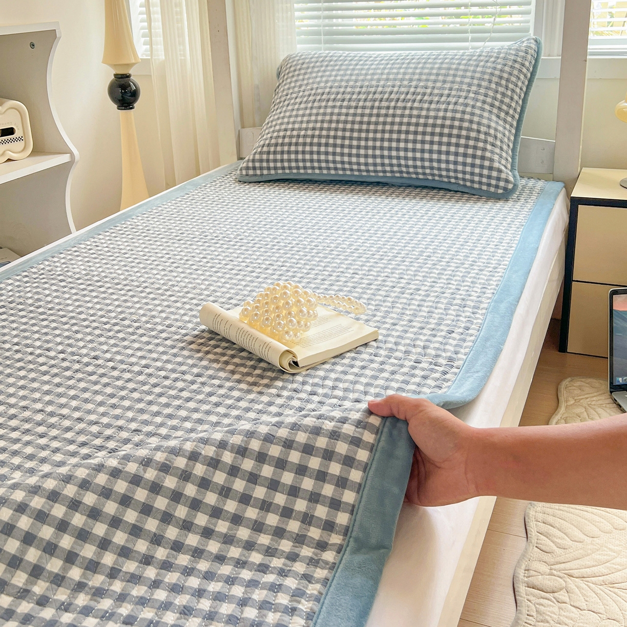 91家纺网 家纺一手货源 找家纺 （总）乐野家居 2025新款开学季 A类全棉水洗棉+宝宝绒学生床盖三件套（多功能被套）