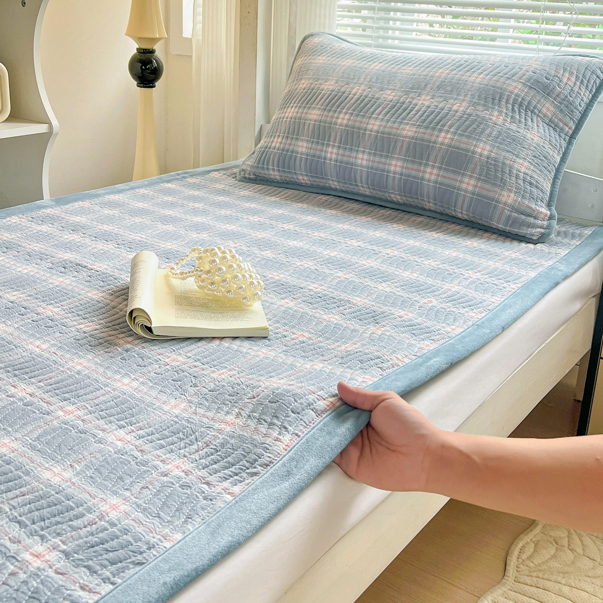 91家纺网 家纺一手货源 找家纺 （总）乐野家居 2025新款开学季 A类全棉水洗棉+宝宝绒学生床盖三件套（多功能被套）