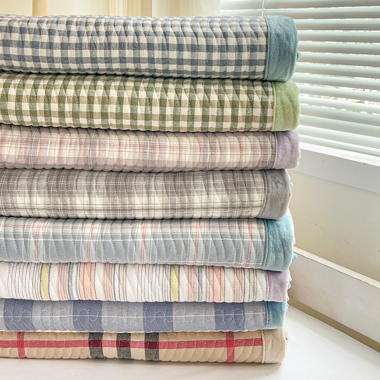 91家纺网 家纺一手货源 找家纺 乐野家居 2025新款开学季 A类全棉水洗棉+宝宝绒学生床盖三件套（多功能被套） 组合图