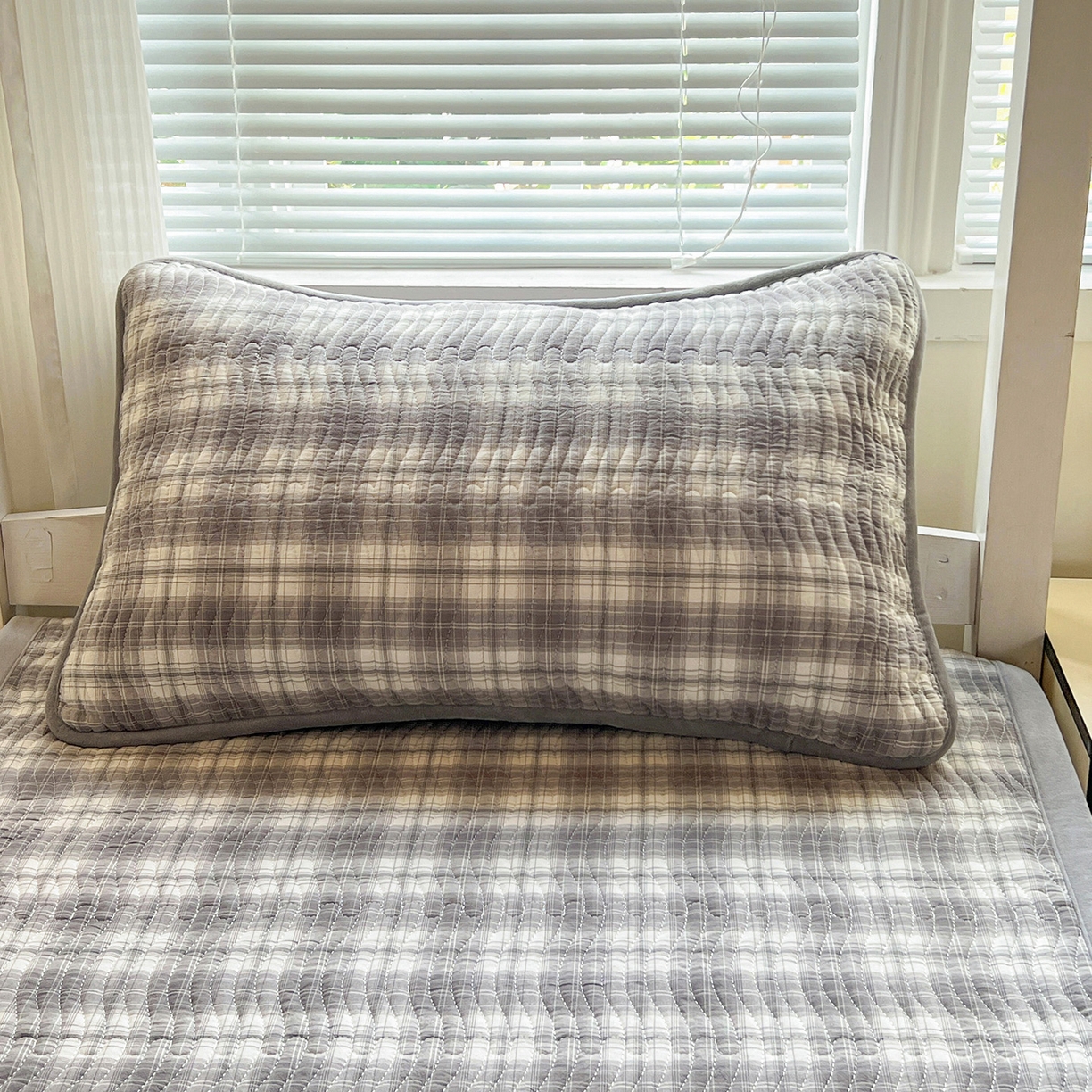 91家纺网 家纺一手货源 找家纺 乐野家居 2025新款开学季 A类全棉水洗棉+宝宝绒学生床盖三件套（多功能被套） 可可灰