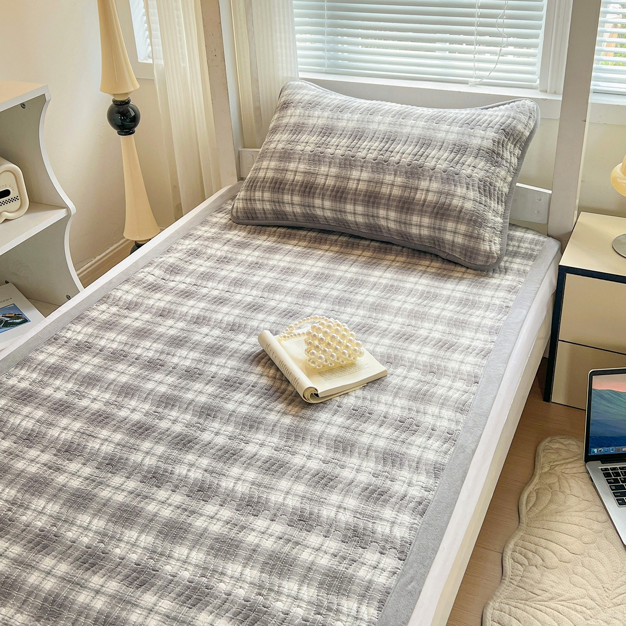 91家纺网 家纺一手货源 找家纺 乐野家居 2025新款开学季 A类全棉水洗棉+宝宝绒学生床盖三件套（多功能被套） 可可灰