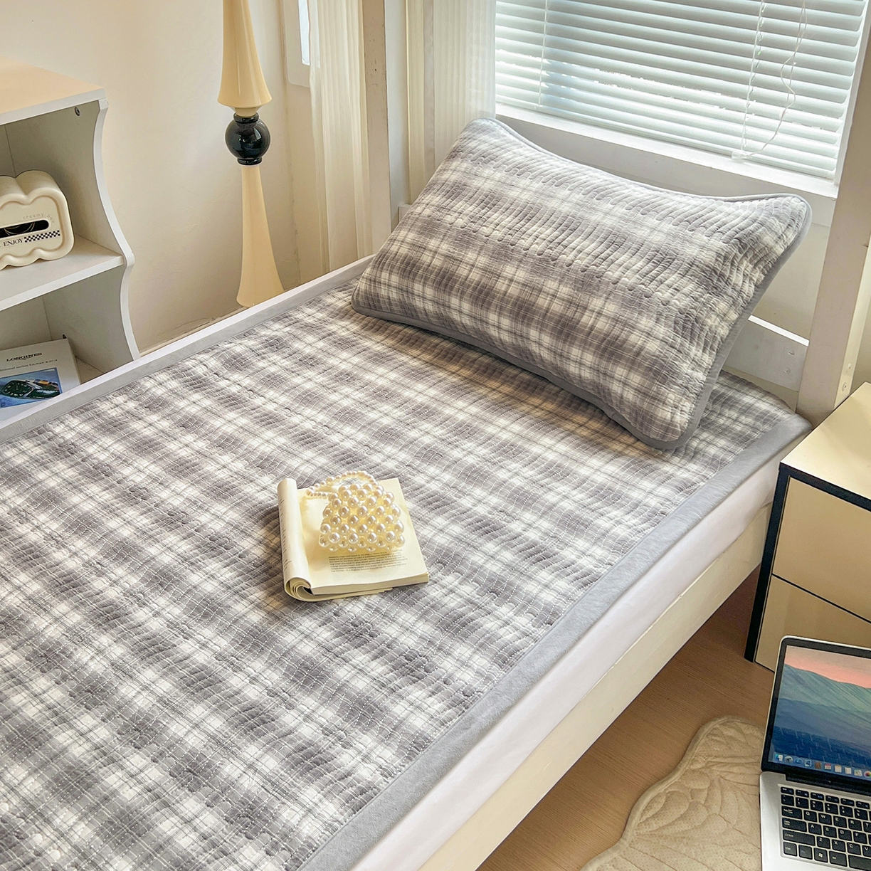 91家纺网 家纺一手货源 找家纺 乐野家居 2025新款开学季 A类全棉水洗棉+宝宝绒学生床盖三件套（多功能被套） 可可灰