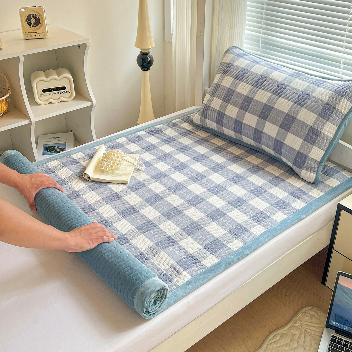 91家纺网 家纺一手货源 找家纺 乐野家居 2025新款开学季 A类全棉水洗棉+宝宝绒学生床盖三件套（多功能被套） 左岸蓝