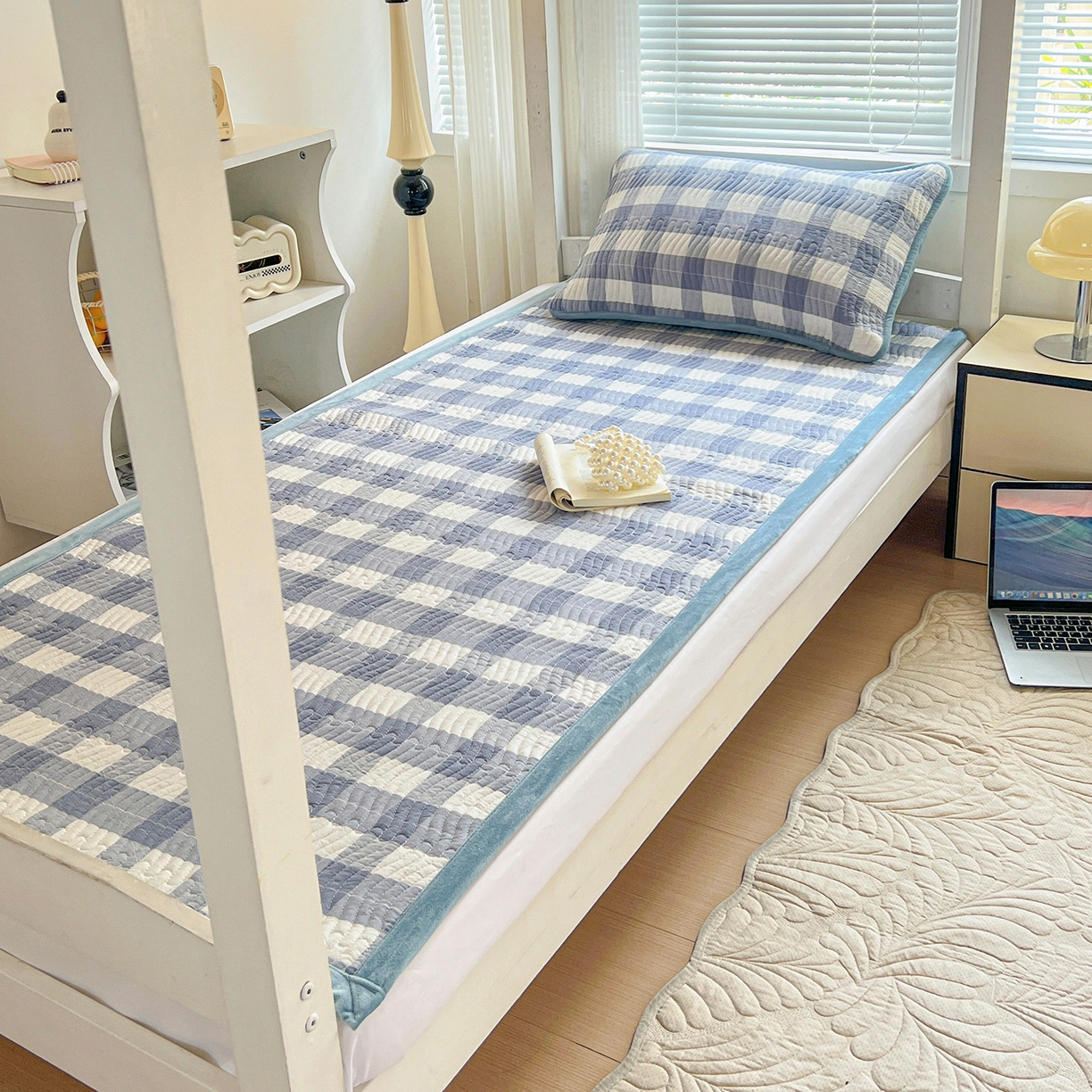 91家纺网 家纺一手货源 找家纺 乐野家居 2025新款开学季 A类全棉水洗棉+宝宝绒学生床盖三件套（多功能被套） 左岸蓝