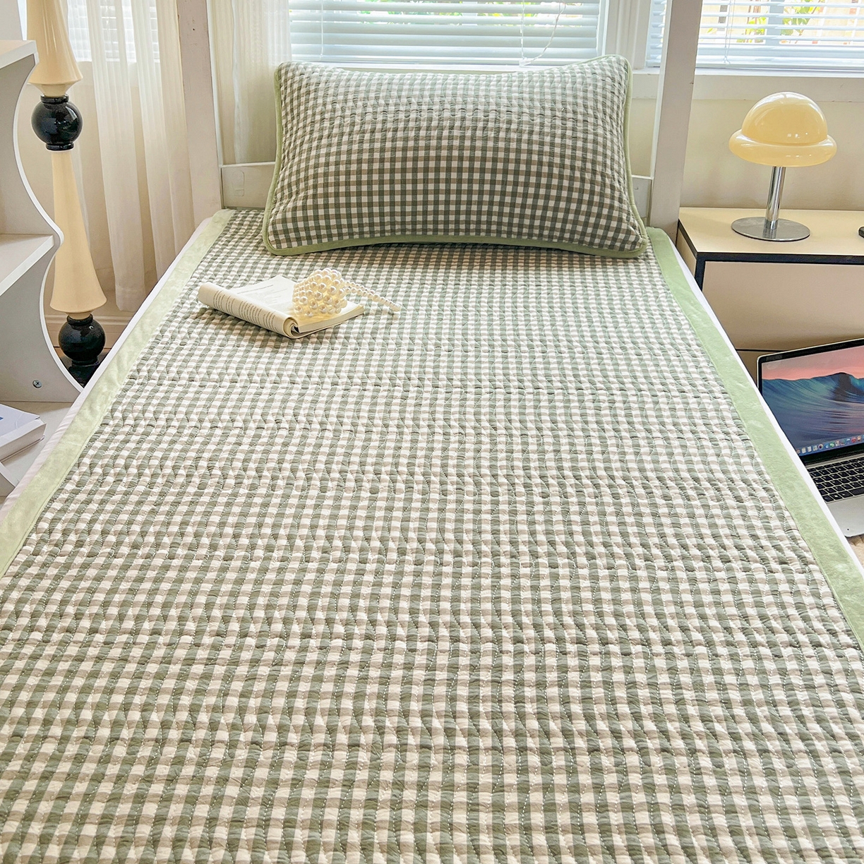 91家纺网 家纺一手货源 找家纺 乐野家居 2025新款开学季 A类全棉水洗棉+宝宝绒学生床盖三件套（多功能被套） 绿小格