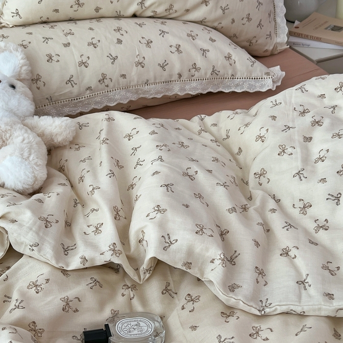 91家纺网 家纺一手货源 找家纺 荣轩2025新款全棉双层纱镂空花边工艺款四件套（铺床版）日欢喜