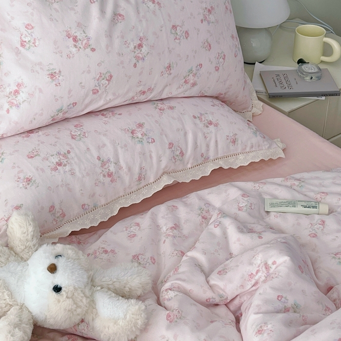 91家纺网 家纺一手货源 找家纺 荣轩2025新款全棉双层纱镂空花边工艺款四件套（铺床版）予禾