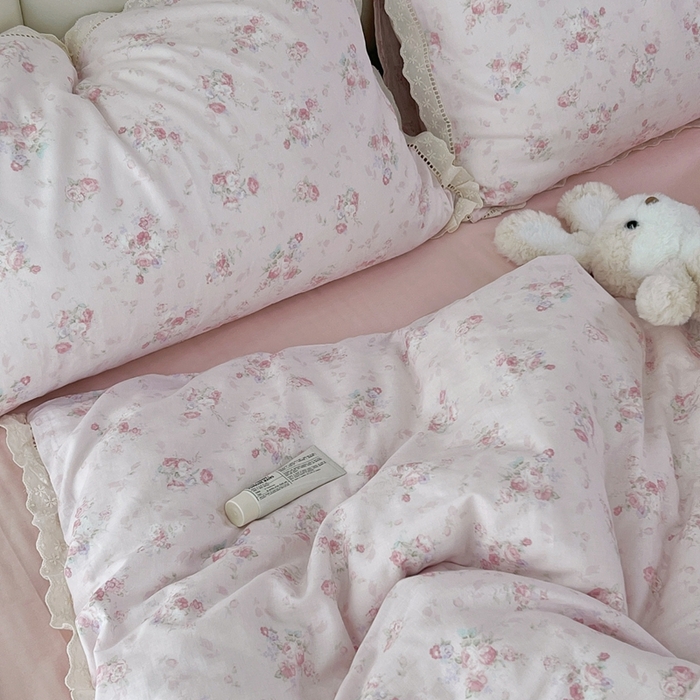 91家纺网 家纺一手货源 找家纺 荣轩2025新款全棉双层纱镂空花边工艺款四件套（铺床版）予禾