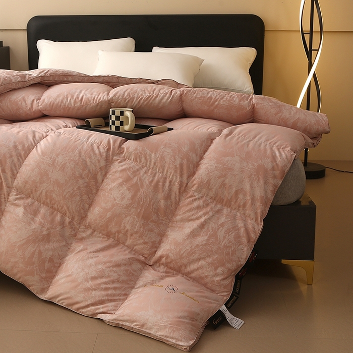 91家纺网 家纺一手货源 找家纺 （总）晋瑞 红顶鹅绒馆 2025新款绒耀鹅绒被