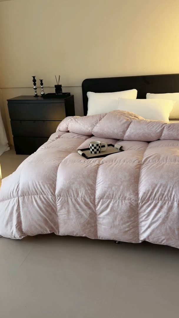 91家纺网 家纺一手货源 找家纺 （总）晋瑞 红顶鹅绒馆 2025新款绒耀鹅绒被