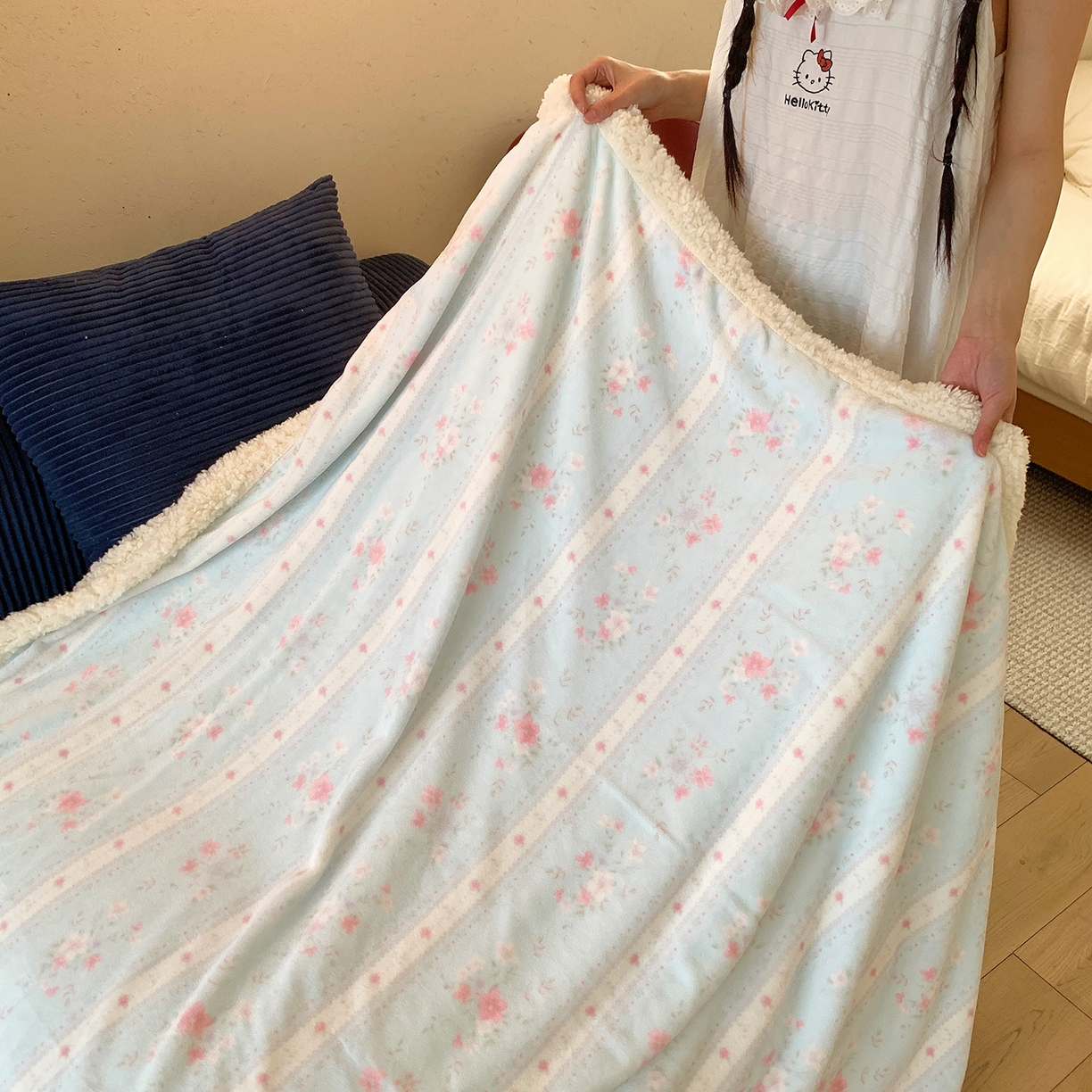 91家纺网 家纺一手货源 找家纺 桃喜 2025新款牛奶绒羊羔绒毛毯 羊羔绒-馥郁蓝