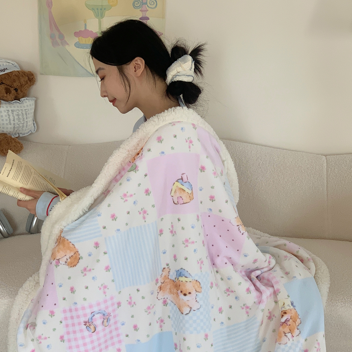 91家纺网 家纺一手货源 找家纺 桃喜 2025新款牛奶绒羊羔绒毛毯 羊羔绒-格子碎花狗