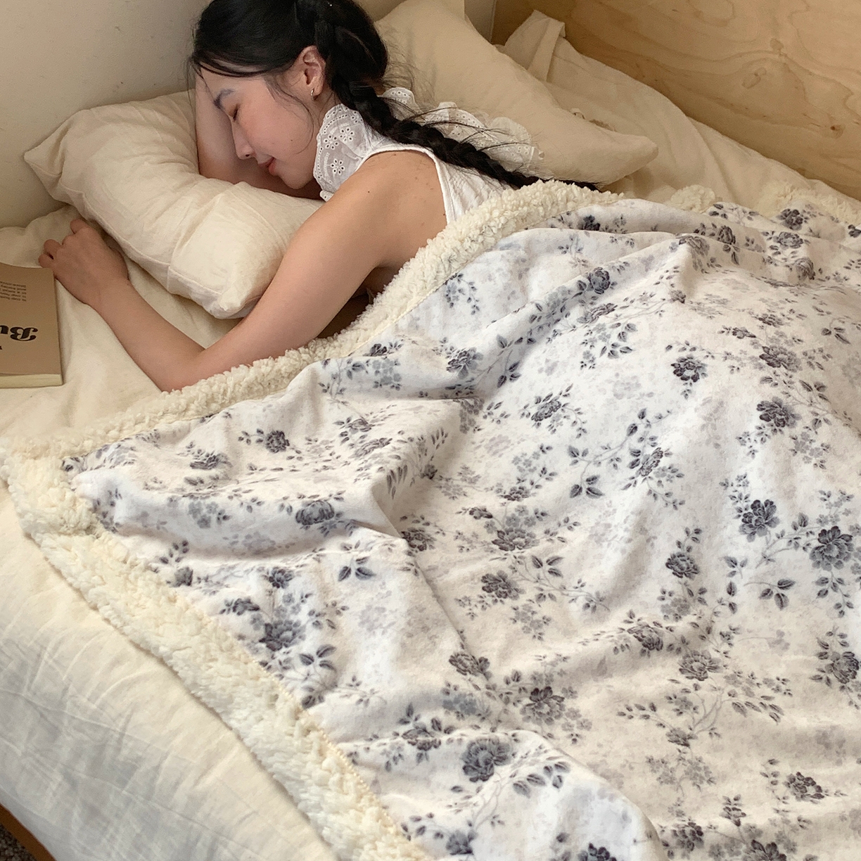 91家纺网 家纺一手货源 找家纺 桃喜 2025新款牛奶绒羊羔绒毛毯 羊羔绒-赫本