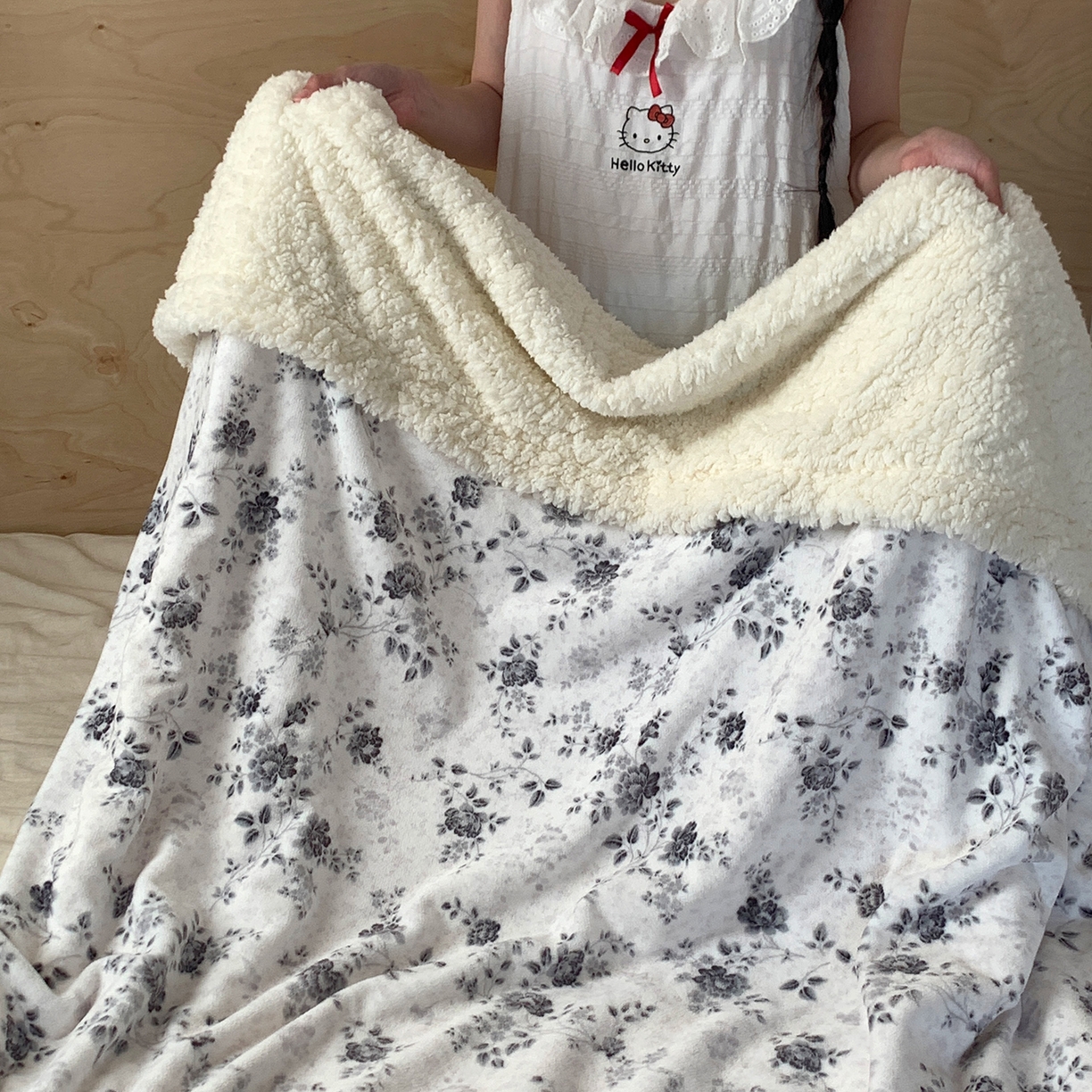 91家纺网 家纺一手货源 找家纺 桃喜 2025新款牛奶绒羊羔绒毛毯 羊羔绒-赫本