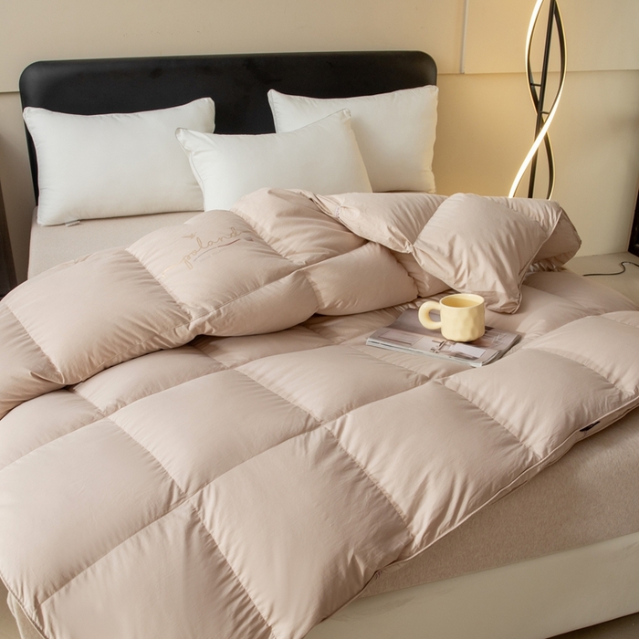 91家纺网 家纺一手货源 找家纺 （总）晋瑞 红顶鹅绒馆 2025新款巴洛克无边被头鹅绒被（糯感）