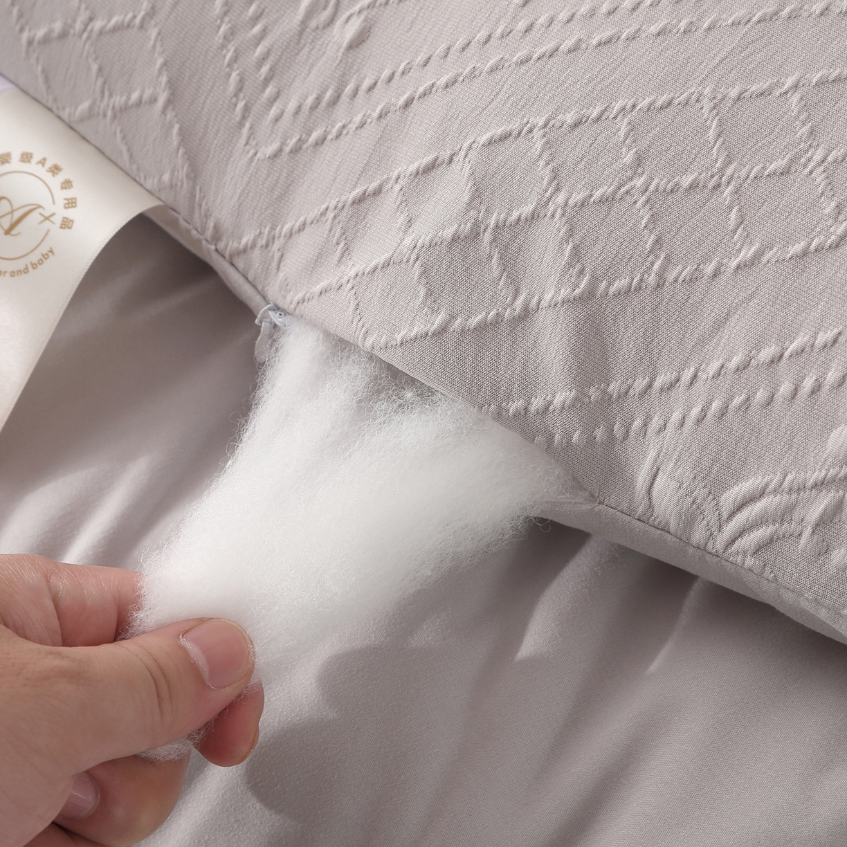 91家纺网 家纺一手货源 找家纺 首爱家纺 2025新款A类针织提花羊毛被冬被被子被芯 针织提花-浅灰