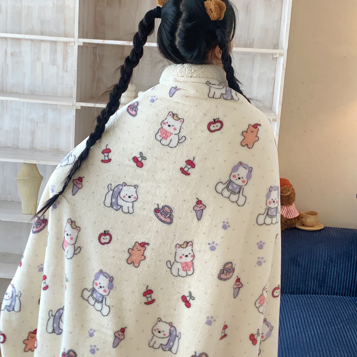 91家纺网 家纺一手货源 找家纺 桃喜 2025新款牛奶绒羊羔绒毛毯 羊羔绒-红苹果狗狗