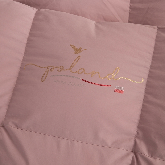 91家纺网 家纺一手货源 找家纺 晋瑞 红顶鹅绒馆 2025新款巴洛克无边被头鹅绒被（糯感） 巴洛克无边被头鹅绒被豆沙