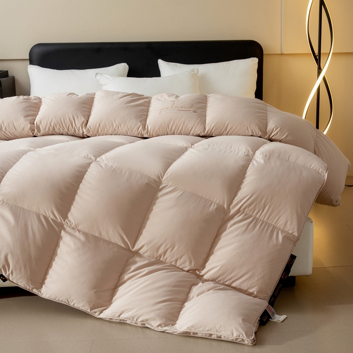 91家纺网 家纺一手货源 找家纺 晋瑞 红顶鹅绒馆 2025新款巴洛克无边被头鹅绒被（糯感） 巴洛克无边被头鹅绒被金色