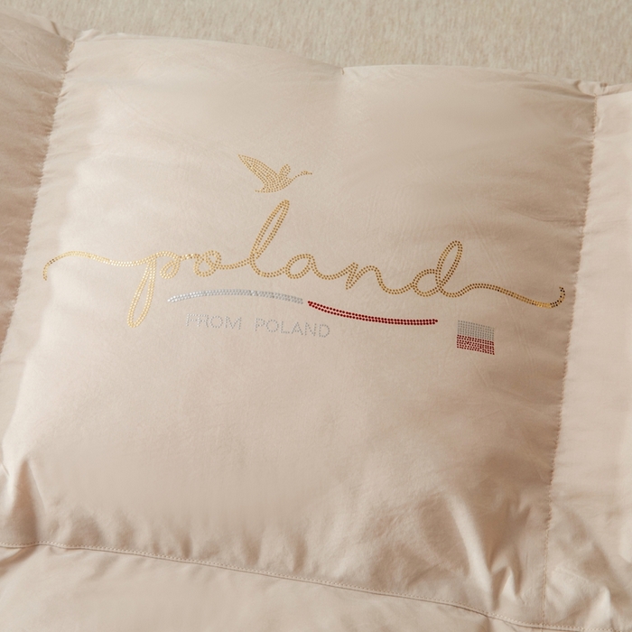 91家纺网 家纺一手货源 找家纺 晋瑞 红顶鹅绒馆 2025新款巴洛克无边被头鹅绒被（糯感） 巴洛克无边被头鹅绒被金色