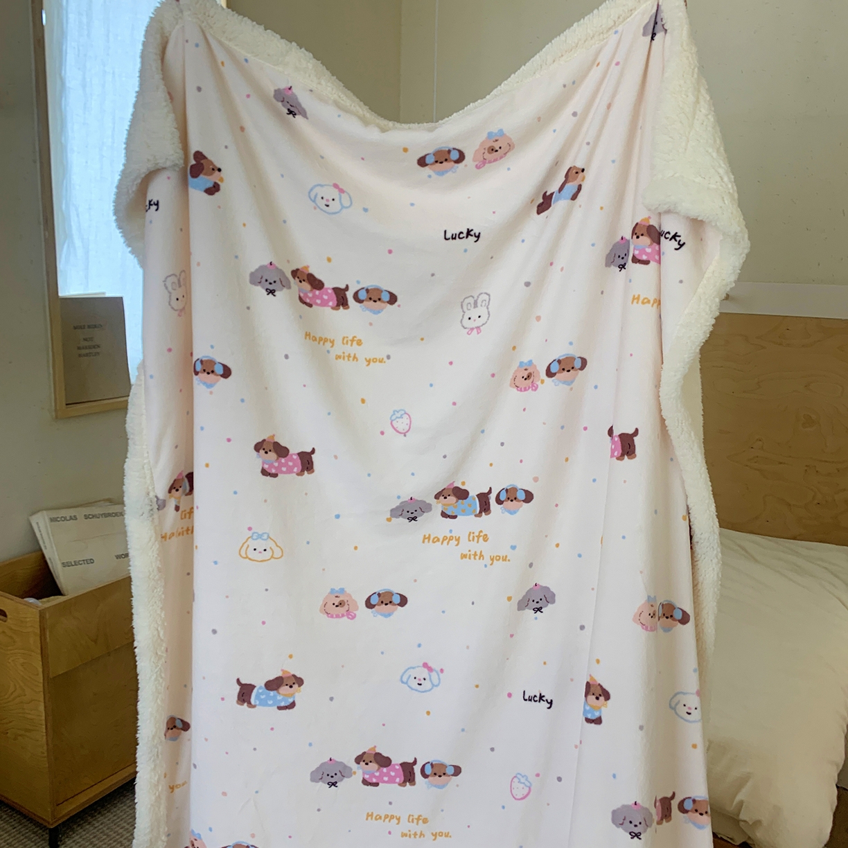 91家纺网 家纺一手货源 找家纺 桃喜 2025新款牛奶绒羊羔绒毛毯 羊羔绒-快乐腊肠狗狗