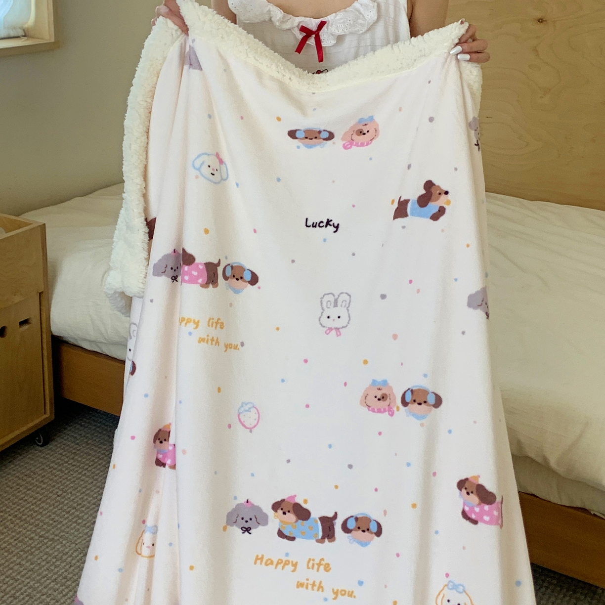 91家纺网 家纺一手货源 找家纺 桃喜 2025新款牛奶绒羊羔绒毛毯 羊羔绒-快乐腊肠狗狗