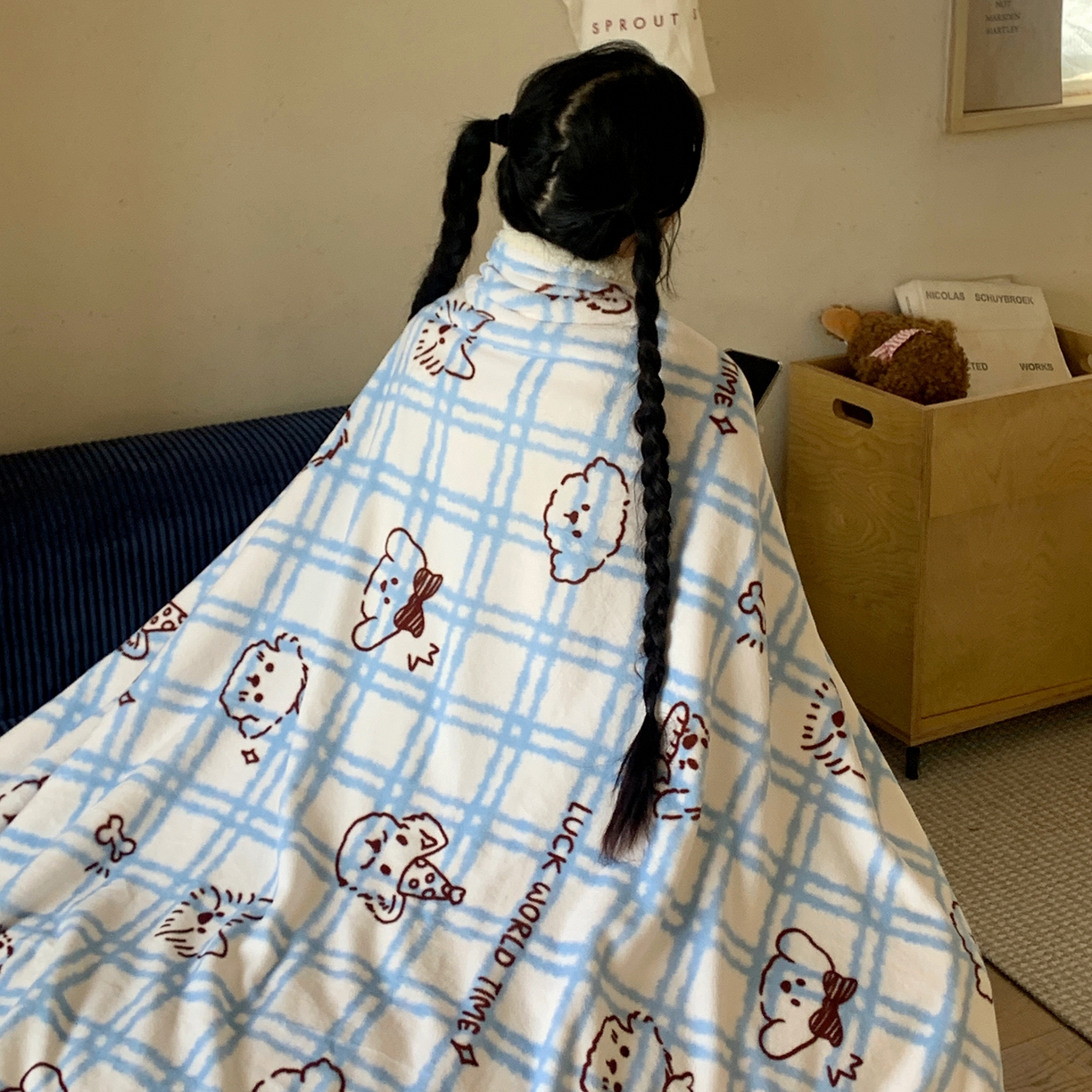 91家纺网 家纺一手货源 找家纺 桃喜 2025新款牛奶绒羊羔绒毛毯 羊羔绒-蓝格线条狗