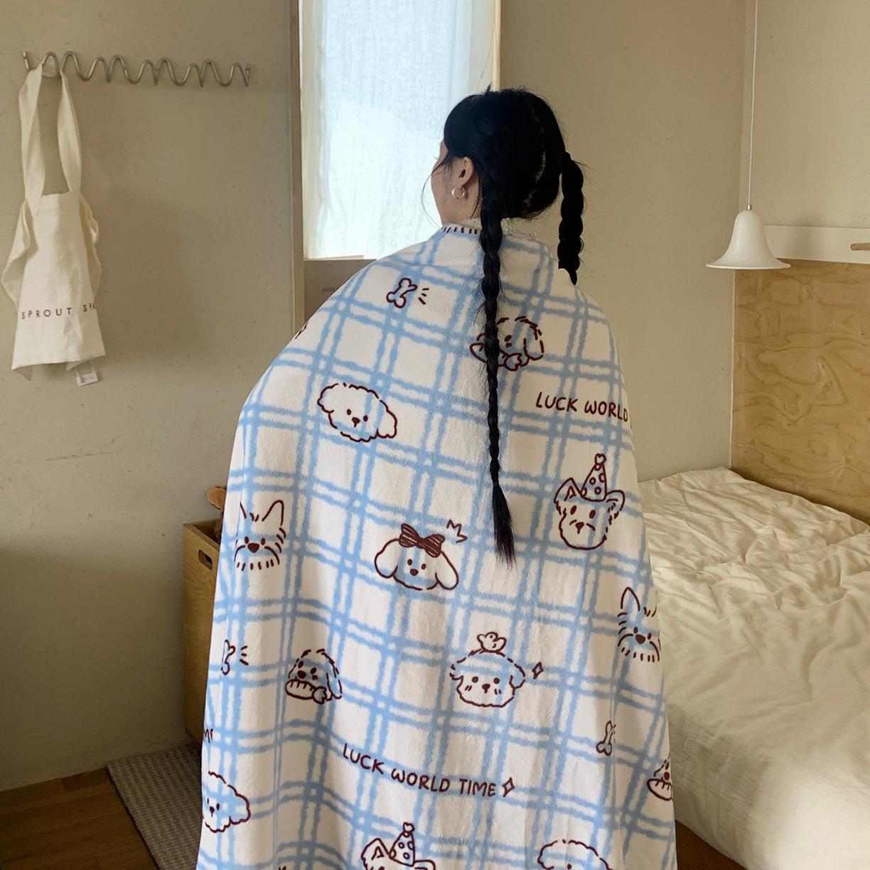 91家纺网 家纺一手货源 找家纺 桃喜 2025新款牛奶绒羊羔绒毛毯 羊羔绒-蓝格线条狗