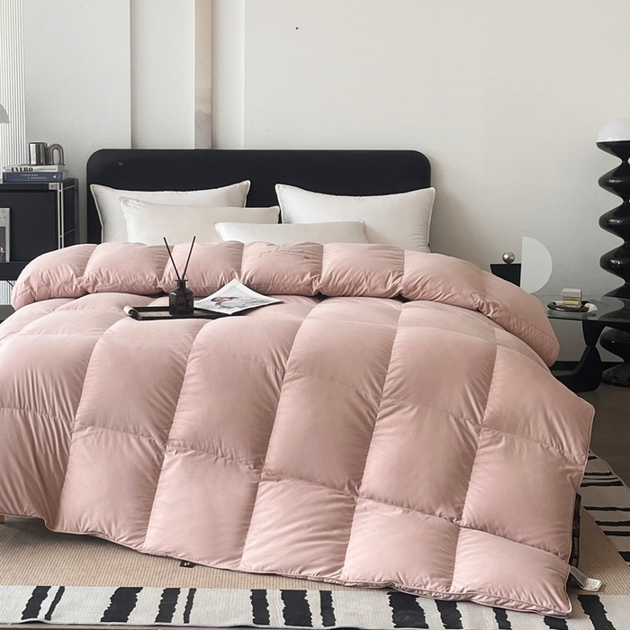 91家纺网 家纺一手货源 找家纺 晋瑞 红顶鹅绒馆 2025新款克洛里斯无边被头鹅绒被（糯感） 克洛里斯无边被头鹅绒被（糯感）豆沙