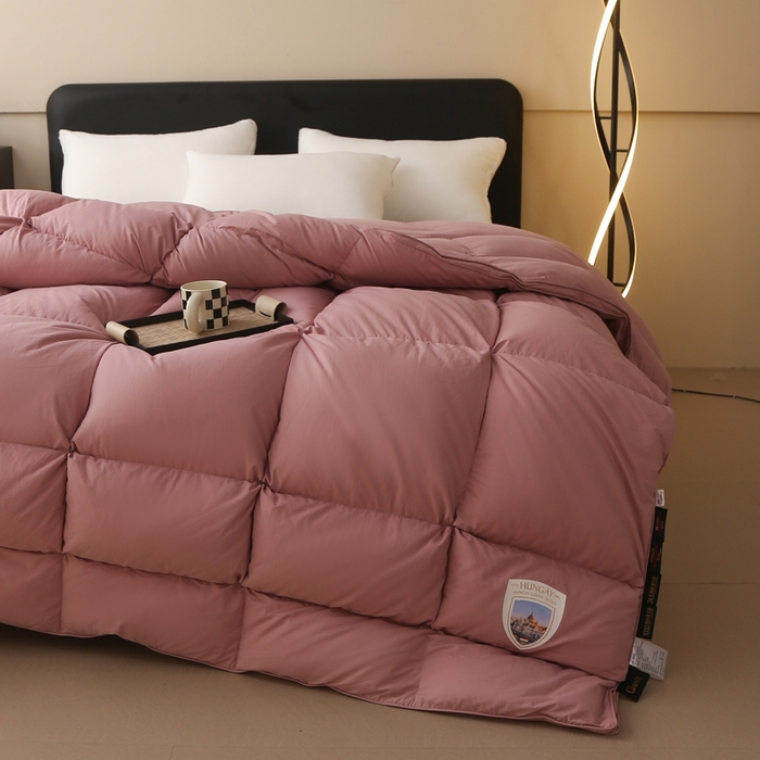 91家纺网 家纺一手货源 找家纺 （总）晋瑞 红顶鹅绒馆 2025新款如意面包分区鹅绒被