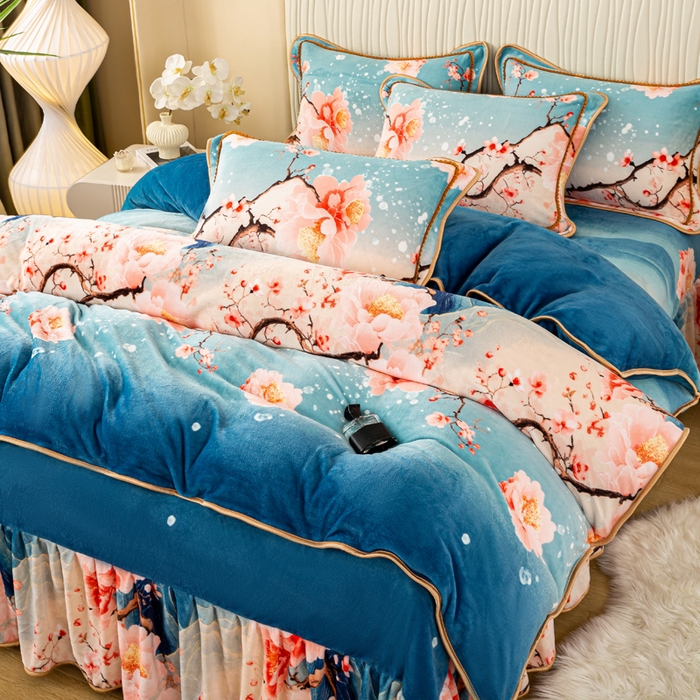 91家纺网 家纺一手货源 找家纺 念家居 2025新款高克重牛奶绒四件套保暖四件套直播爆款电商爆款 花开山间