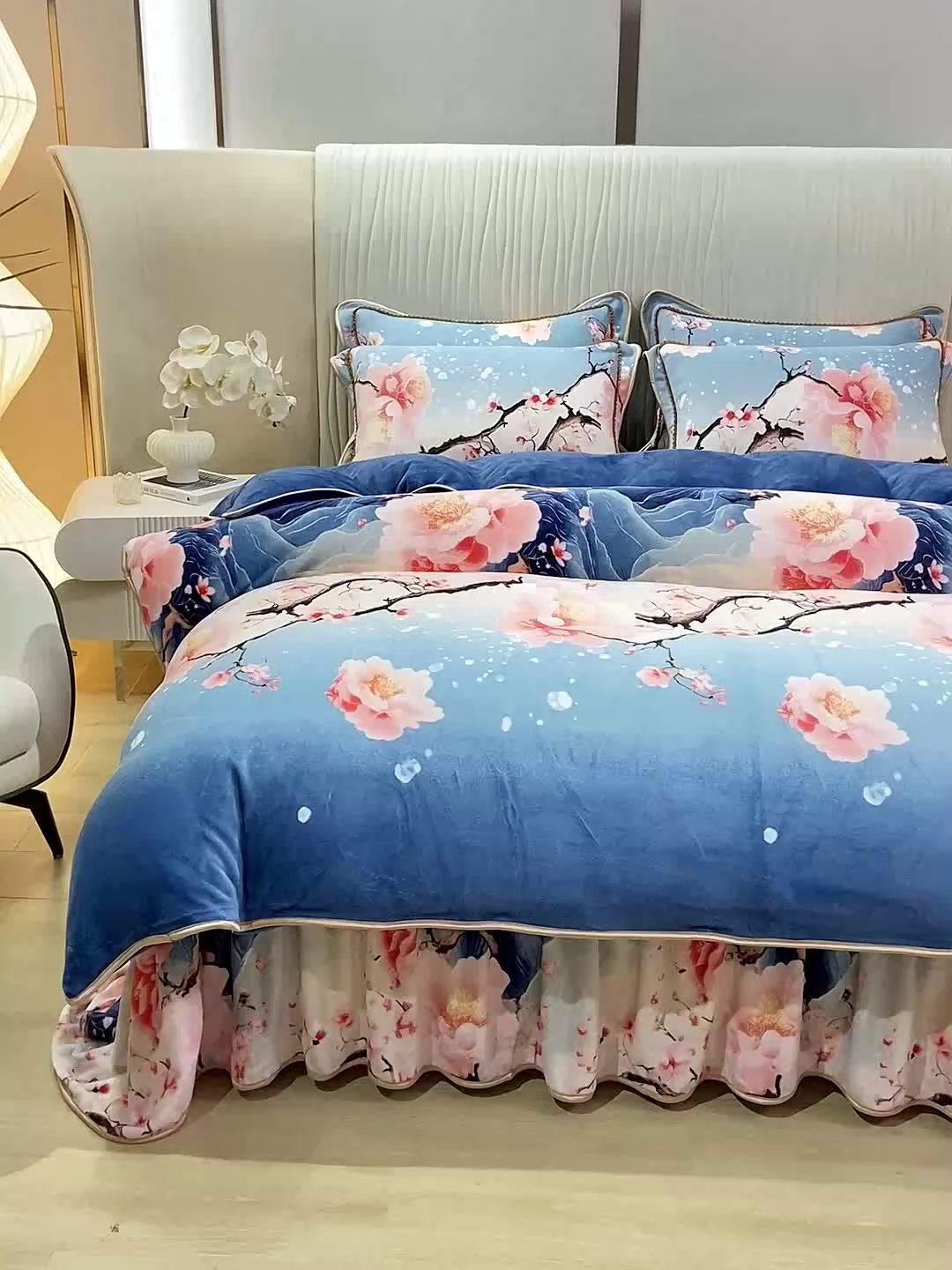 91家纺网 家纺一手货源 找家纺 念家居 2025新款高克重牛奶绒四件套保暖四件套直播爆款电商爆款 花开山间