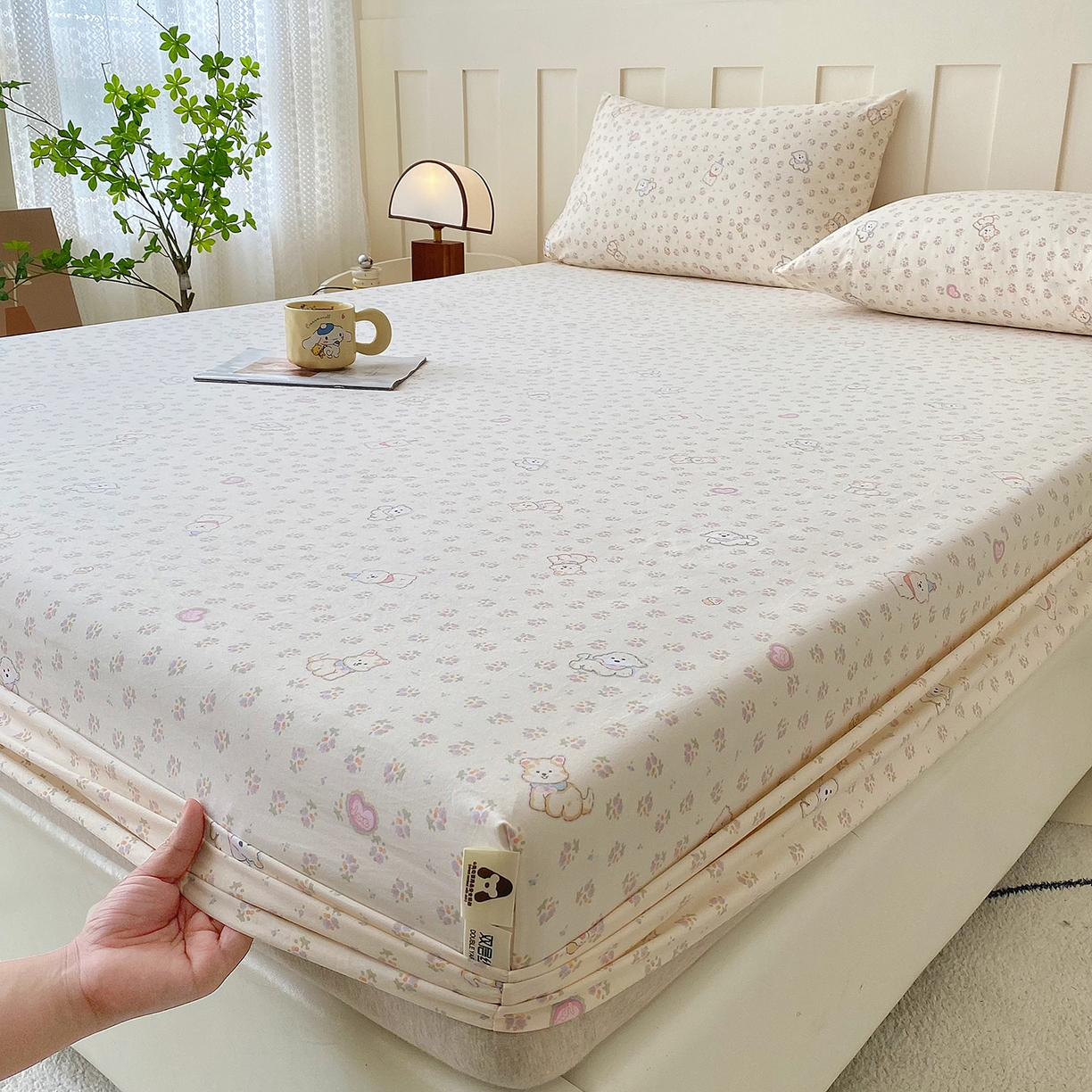 91家纺网 家纺一手货源 找家纺 首爱家纺 2025新款木棉双层纱印花床笠 萌宠派对