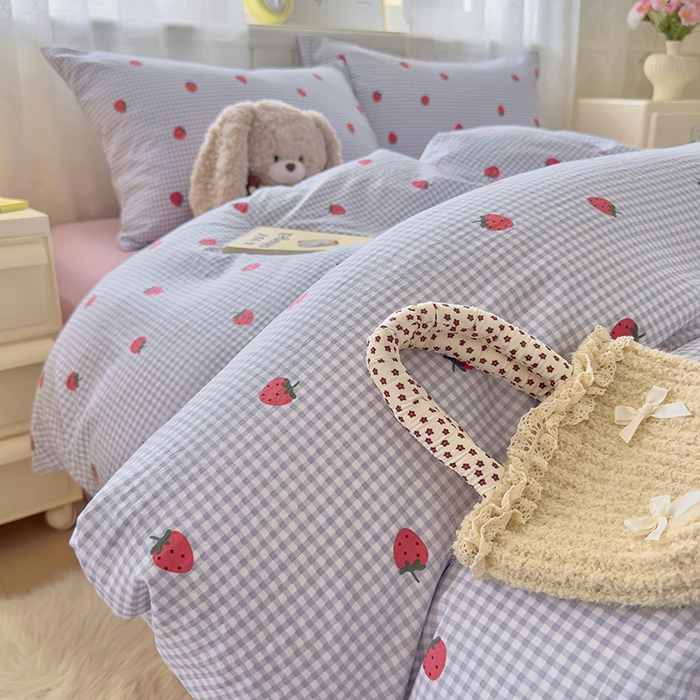 91家纺网 家纺一手货源 找家纺 好亿来家纺 2025新款加厚A类云感双层纱四件套 草莓啵啵-灰