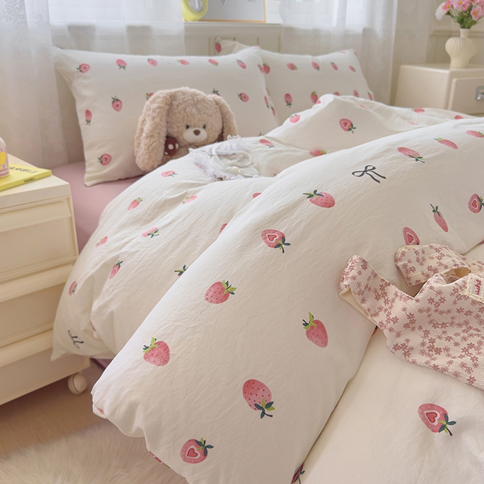 91家纺网 家纺一手货源 找家纺 好亿来家纺 2025新款加厚A类云感双层纱四件套 草莓果