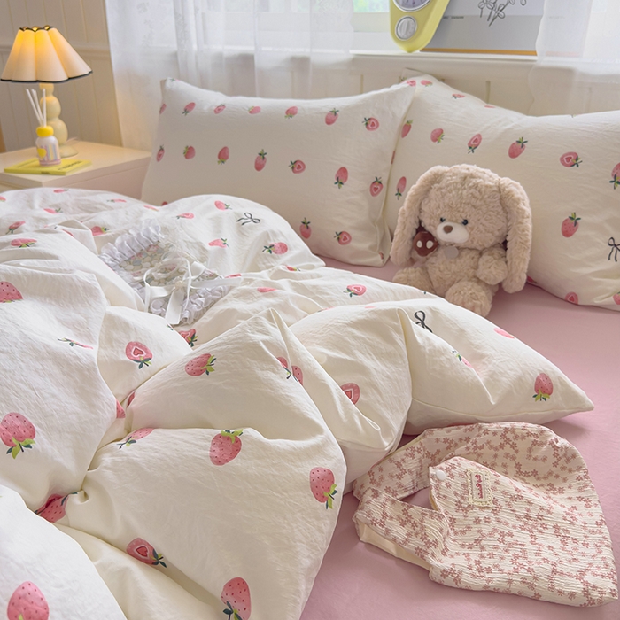 91家纺网 家纺一手货源 找家纺 好亿来家纺 2025新款加厚A类云感双层纱四件套 草莓果