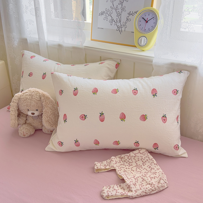 91家纺网 家纺一手货源 找家纺 好亿来家纺 2025新款加厚A类云感双层纱四件套 草莓果