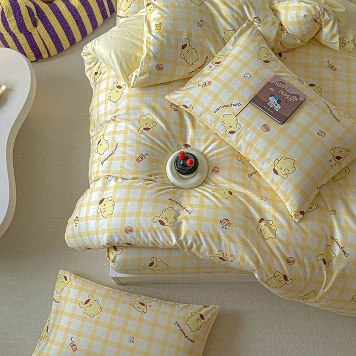 91家纺网 家纺一手货源 找家纺 2025新款8月正版授权三丽鸥全棉纯棉四件套系列 焦糖布丁狗