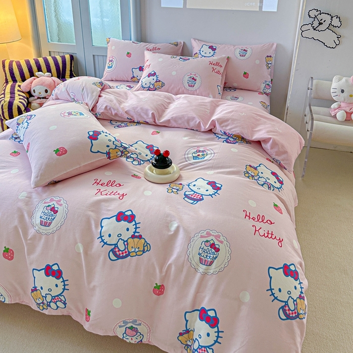 91家纺网 家纺一手货源 找家纺 2025新款8月正版授权三丽鸥全棉纯棉四件套系列 草莓KT