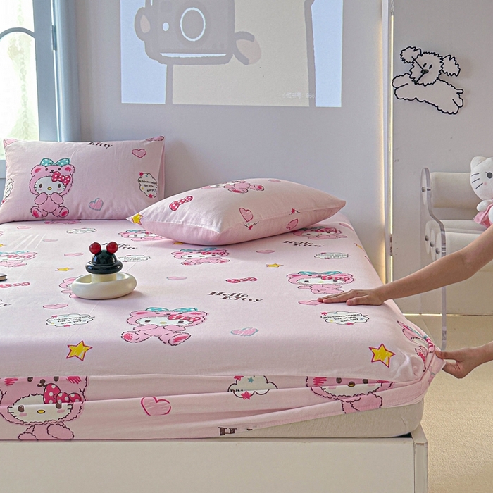 91家纺网 家纺一手货源 找家纺 爱丽丝2025新款8月正版授权三丽鸥全棉纯棉床笠单品系列 宝贝KT