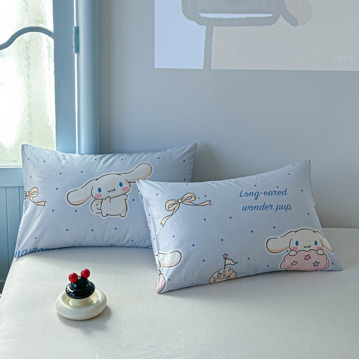 91家纺网 家纺一手货源 找家纺 爱丽丝2025新款8月正版授权三丽鸥全棉纯棉枕套单品系列 点点玉桂狗