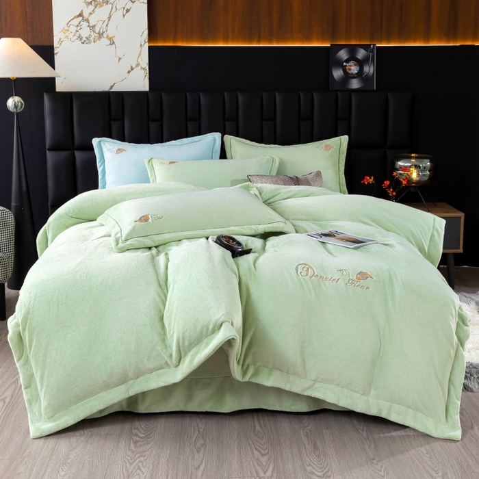 91家纺网 家纺一手货源 找家纺 （总）优姿家纺 2025新款300克全消光牛奶蛋白蚕丝绒四件套