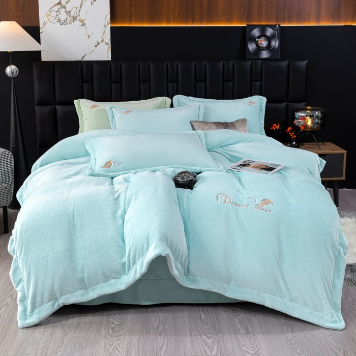 91家纺网 家纺一手货源 找家纺 （总）优姿家纺 2025新款300克全消光牛奶蛋白蚕丝绒四件套