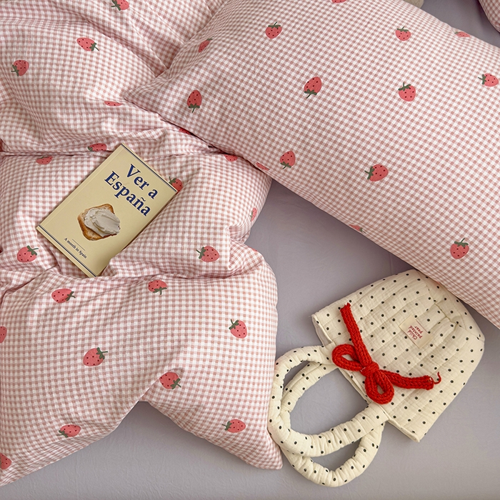 91家纺网 家纺一手货源 找家纺 好亿来家纺 2025新款加厚A类云感双层纱单品被套 被套单件 草莓啵啵-粉