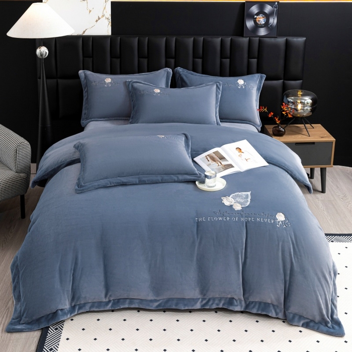 优姿家纺 2025新款300克全消光牛奶蛋白蚕丝绒四件套 凯丽-深灰