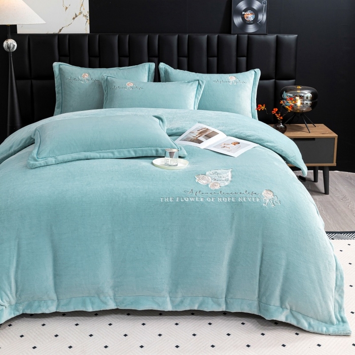 91家纺网 家纺一手货源 找家纺 优姿家纺 2025新款300克全消光牛奶蛋白蚕丝绒四件套 凯丽-天兰