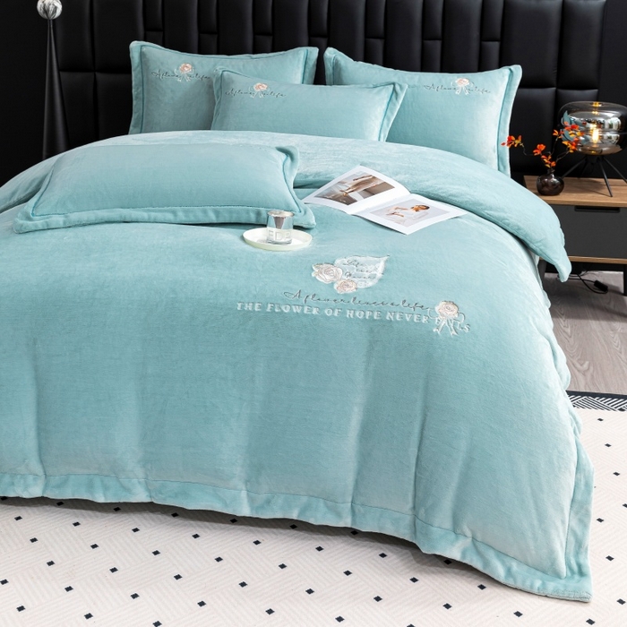 91家纺网 家纺一手货源 找家纺 优姿家纺 2025新款300克全消光牛奶蛋白蚕丝绒四件套 凯丽-天兰