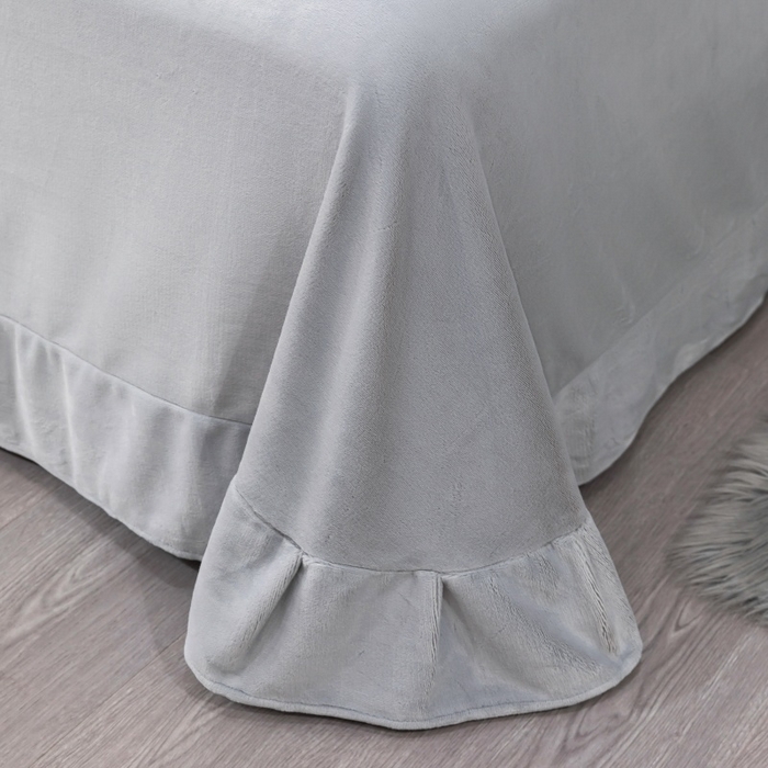 91家纺网 家纺一手货源 找家纺 优姿家纺 2025新款300克全消光牛奶蛋白蚕丝绒四件套 凯丽-雅典灰